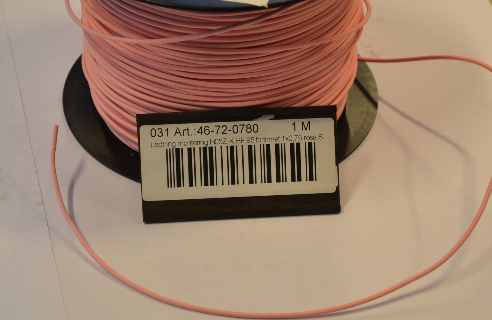 Cable H05Z-K HF 95 1x0.75 pink S200